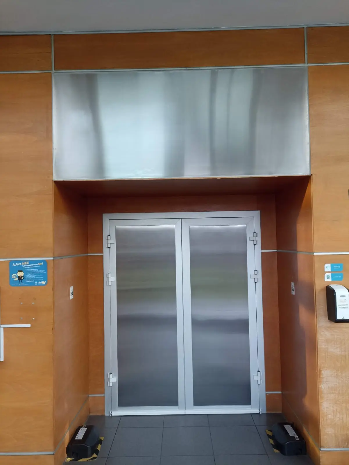 Puerta doble hoja - vista 1